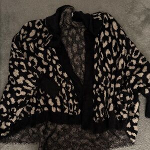 Oversized Black and Cream Women's Leopard Sweater